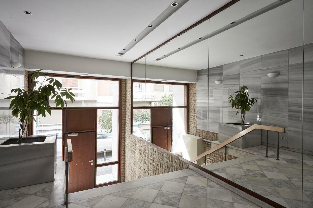 Modern Elegant Apt At Kolonaki Афины Экстерьер фото