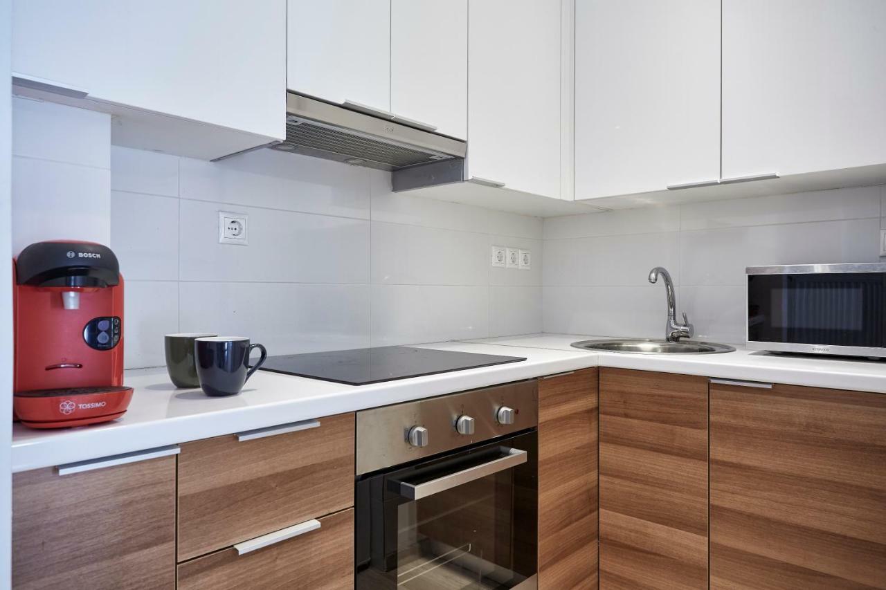 Modern Elegant Apt At Kolonaki Афины Экстерьер фото
